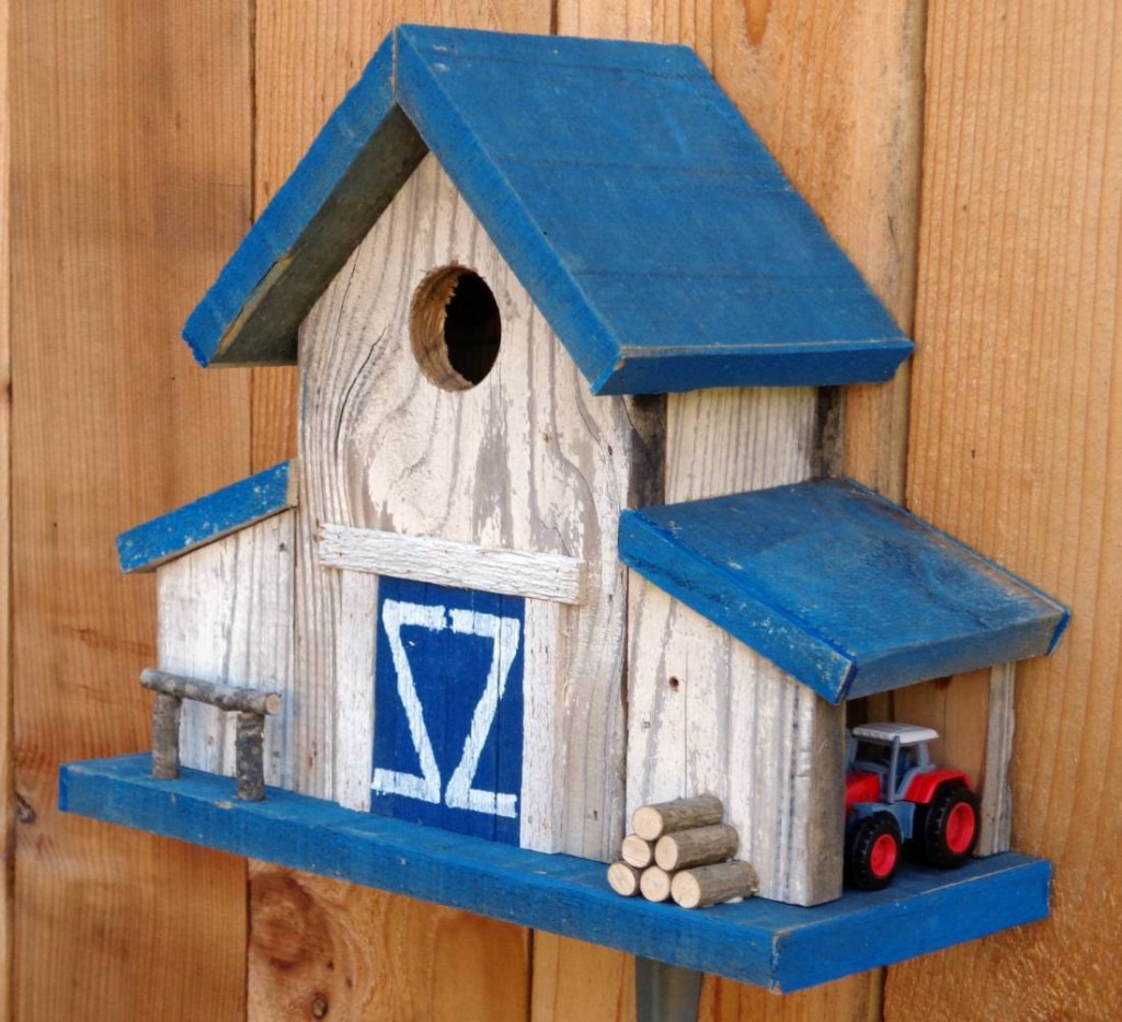 Cute Bird Houses Handmade From Wood