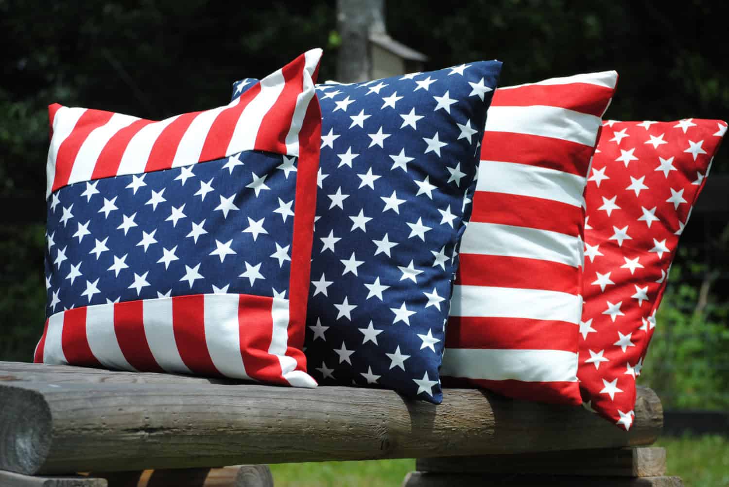 15 Amazing Handmade Patriotic Pillows