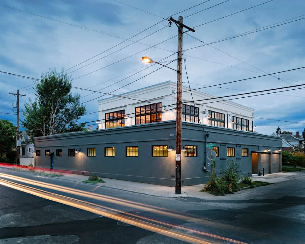 15 Spectacular Modern Industrial Home Designs That Stand Out From The Traditional