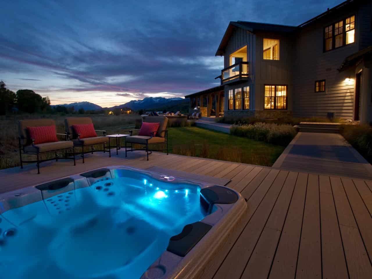 17 Divine Outdoor Tubs For Real Enjoyment