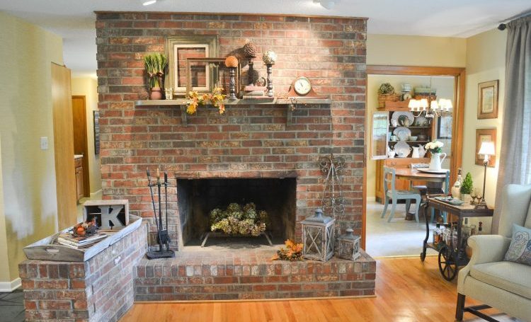 17 Astounding Brick Fireplace Designs That You Need To See 6460