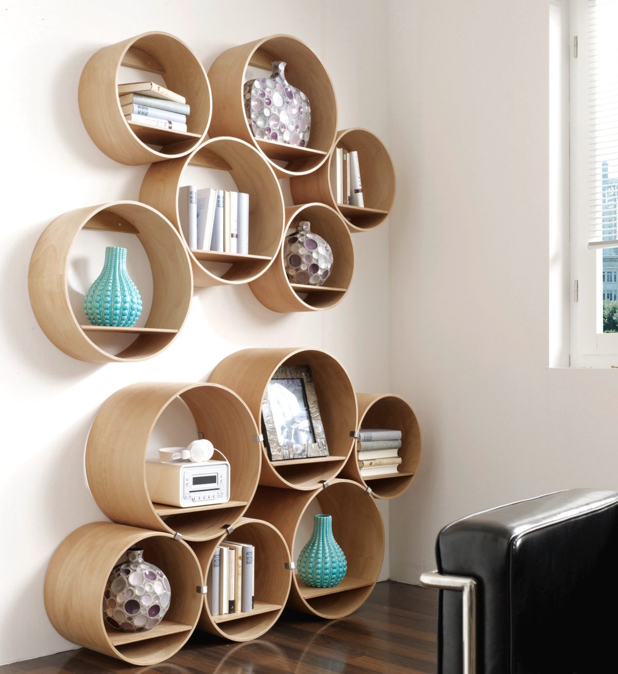 16 Captivating Handmade Wooden Shelf Designs That Will Admire You