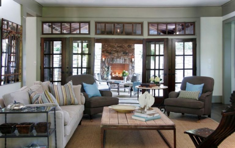 17 Brilliant Living Rooms With French Doors That Will Delight You