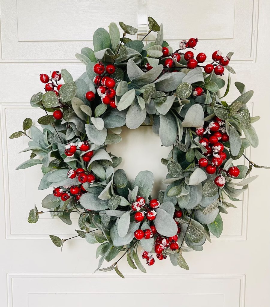 Traditional Berry Christmas Wreath Designs For The Season