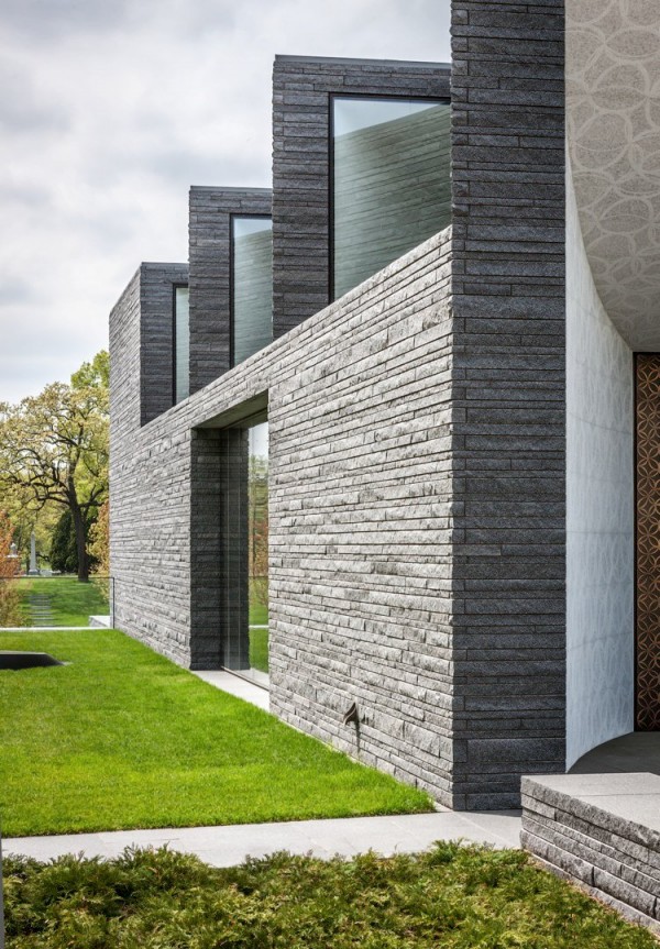 Lakewood Cemetery’s Garden Mausoleum by HGA Architects