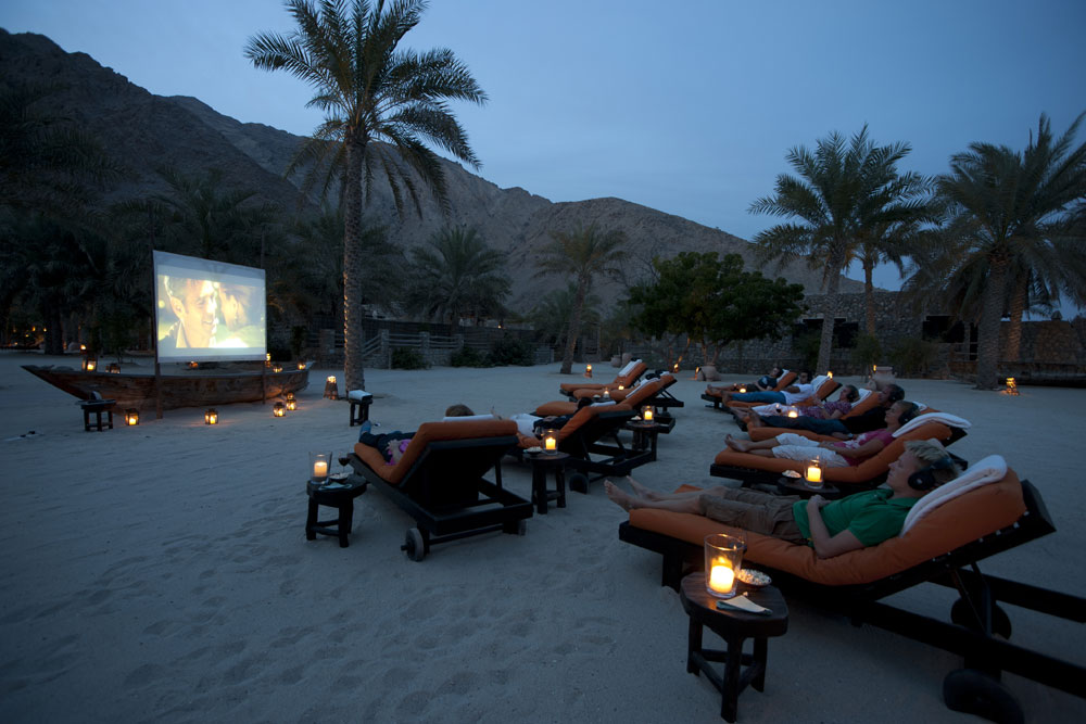 25-amazing-outdoor-home-cinemas