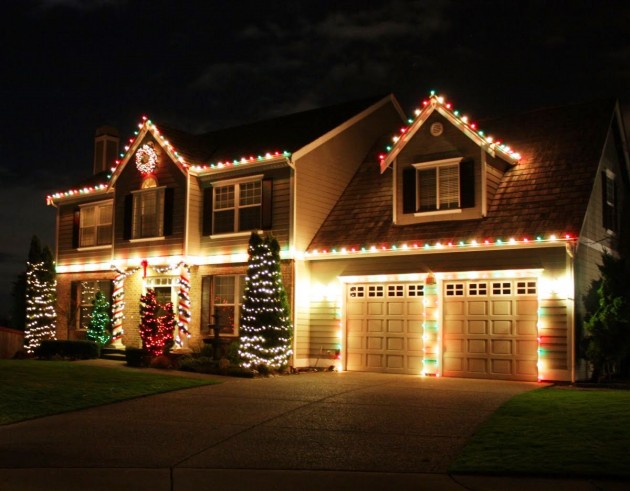 outdoor roof christmas lights