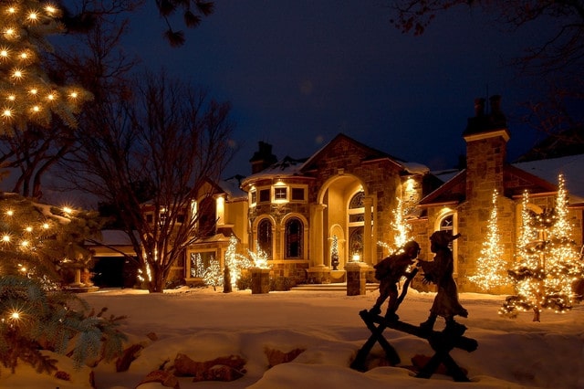 The Best 40 Outdoor Christmas Lighting Ideas That Will Leave You Breathless