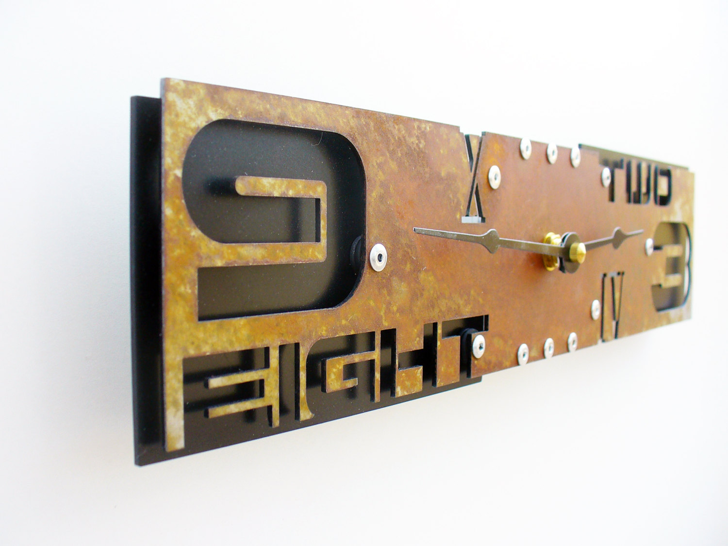 20 Stunning & Unique Handmade Wall Clocks