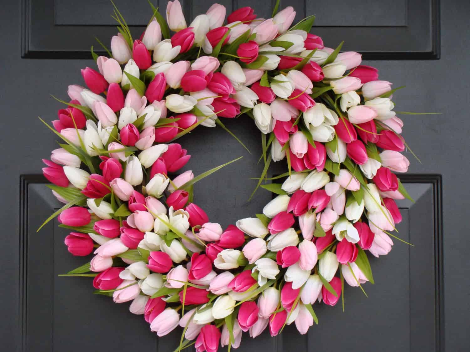 20 Refreshing Handmade Spring Wreaths