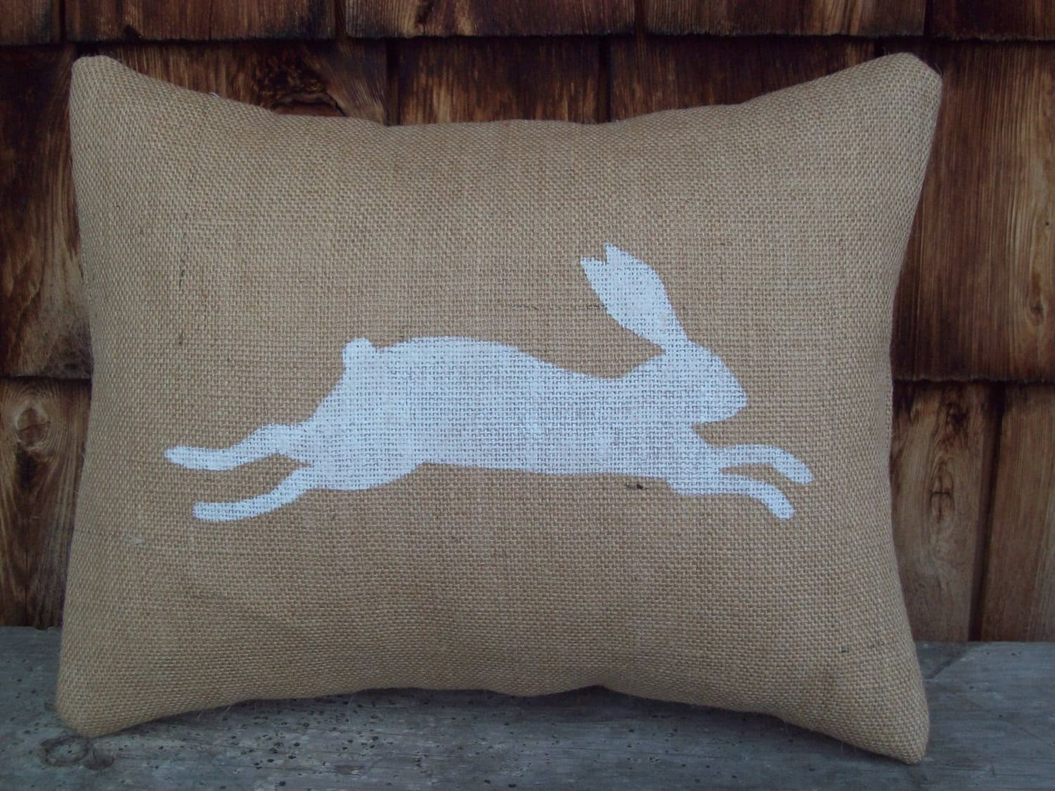 19 Beautiful Decorative Easter Pillows