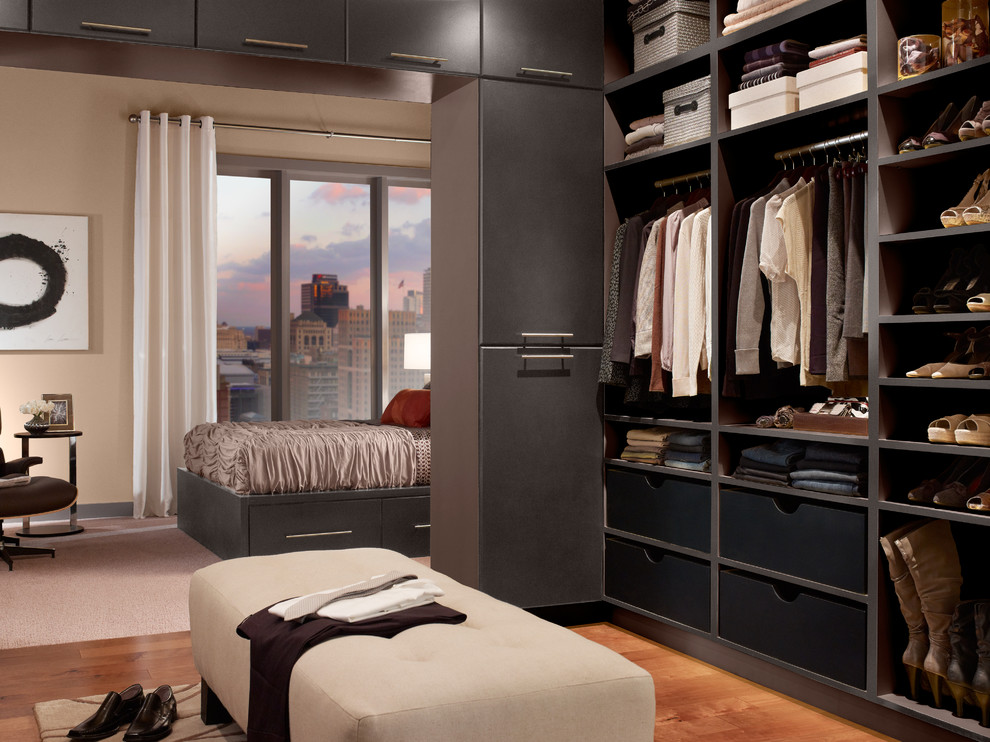 15 Clean And Tidy Modern Wardrobe Designs To Store Your Clothes In