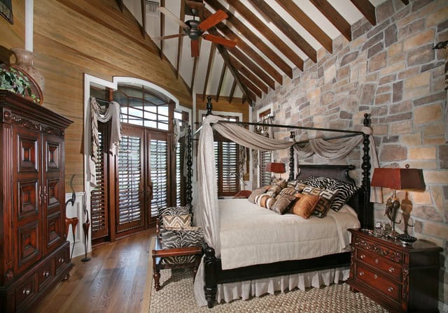 20 Magnificent Mediterranean Bedroom Designs