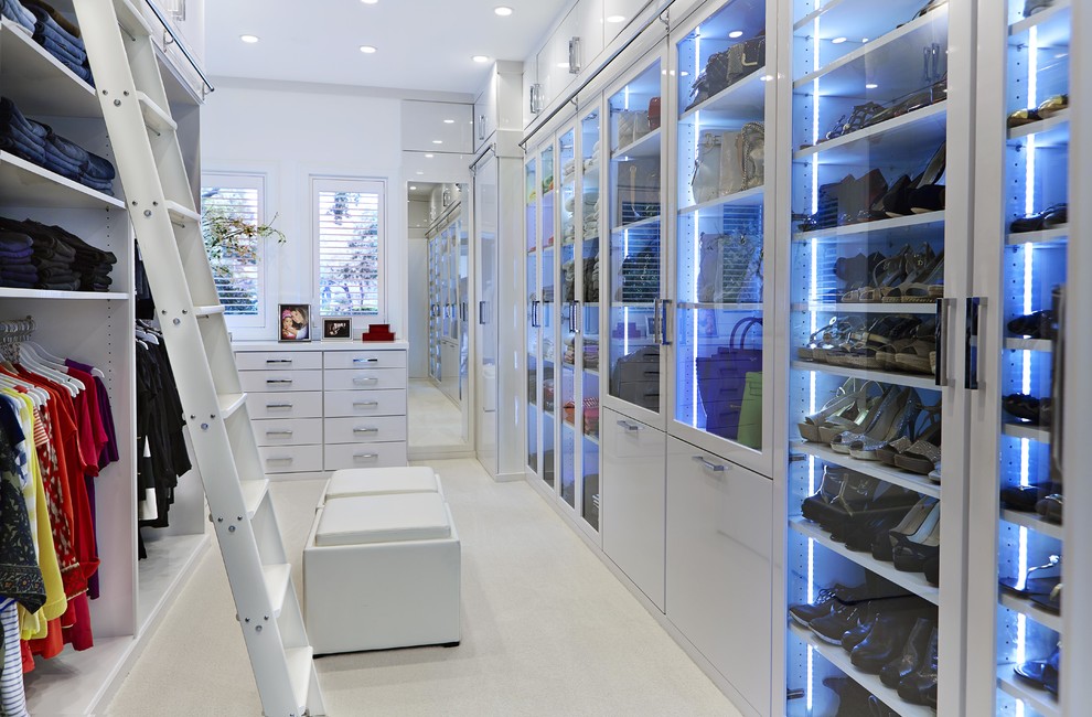 15 Elegant Luxury Walk-In Closet Ideas To Store Your Clothes In That