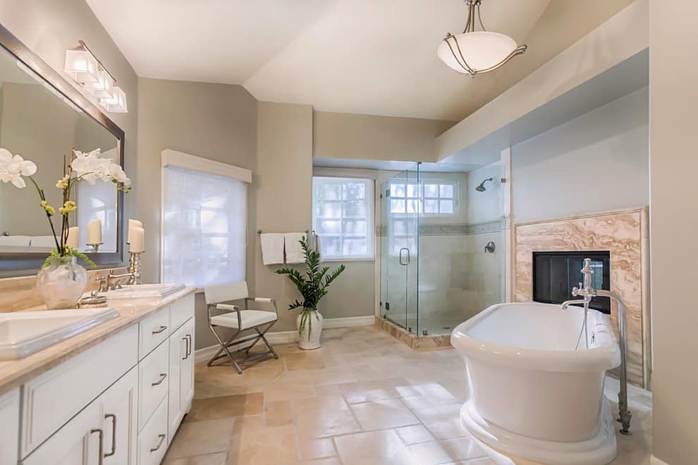 25 Terrific Transitional Bathroom Designs That Can Fit In Any Home