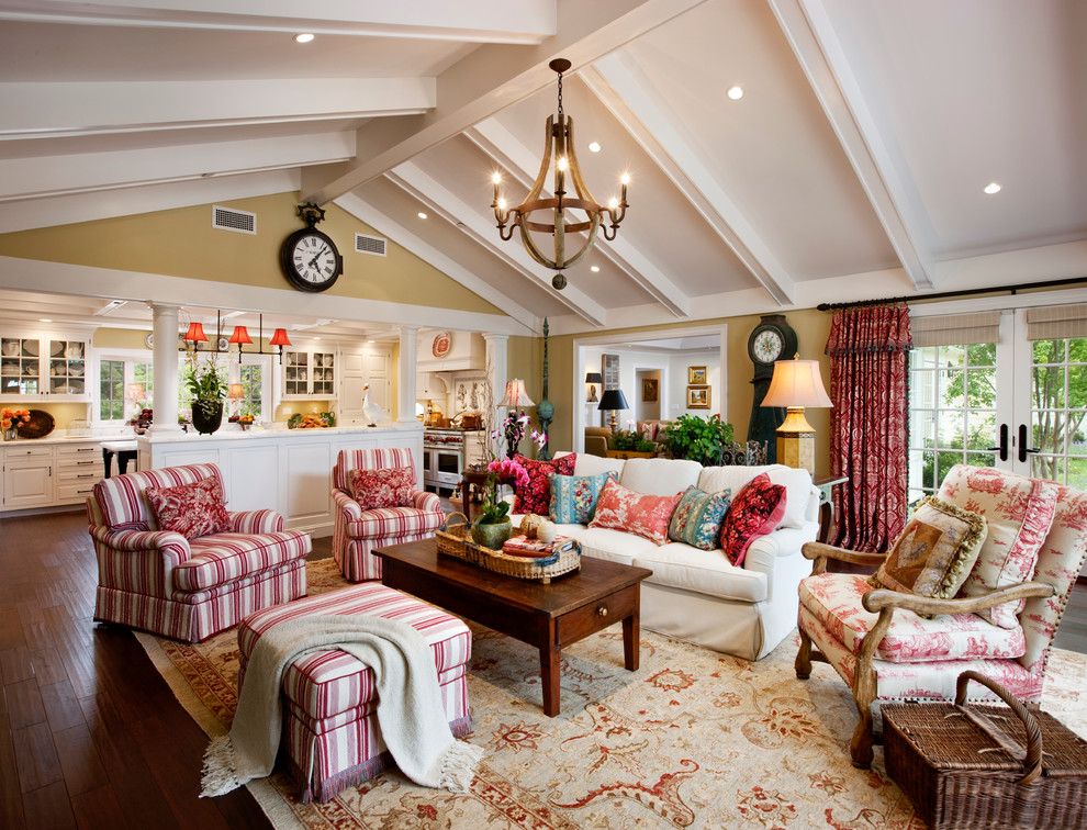 15 Timeless Traditional Family Room Designs Your Family Will Enjoy   15 Timeless Traditional Family Room Designs Your Family Will Enjoy 9 