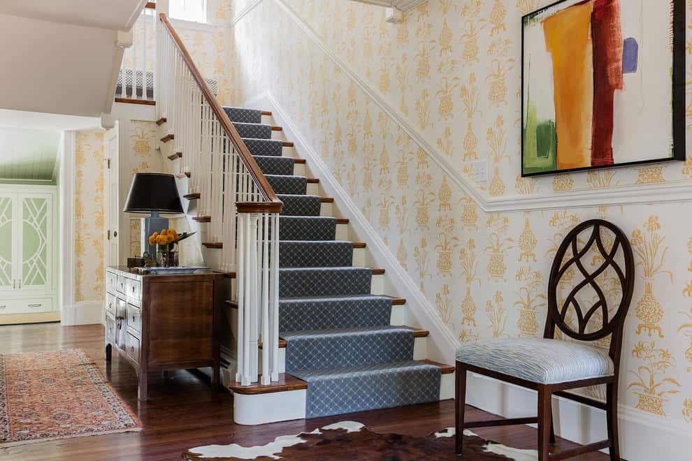 16 Elegant Traditional Staircase Designs That Will Amaze You