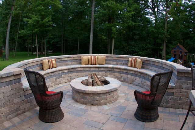 18 Effective Ideas How To Make Small Outdoor Seating Area