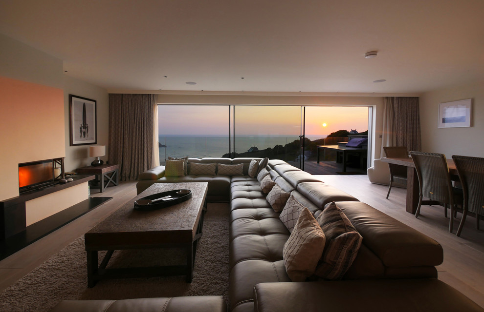 18-tranquil-coastal-living-rooms-to-ensure-your-comfort