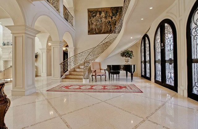 14 Glamourous Entrance Hall Designs For Extravagant Home