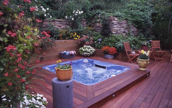 Divine Outdoor Tubs For Real Enjoyment