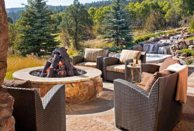 17 Breathtaking Rustic Patio Designs That Will Instantly Chill You Down