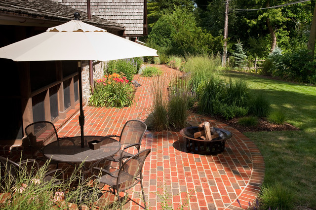 22 Brilliant Brick Patio Designs For Real Enjoyment