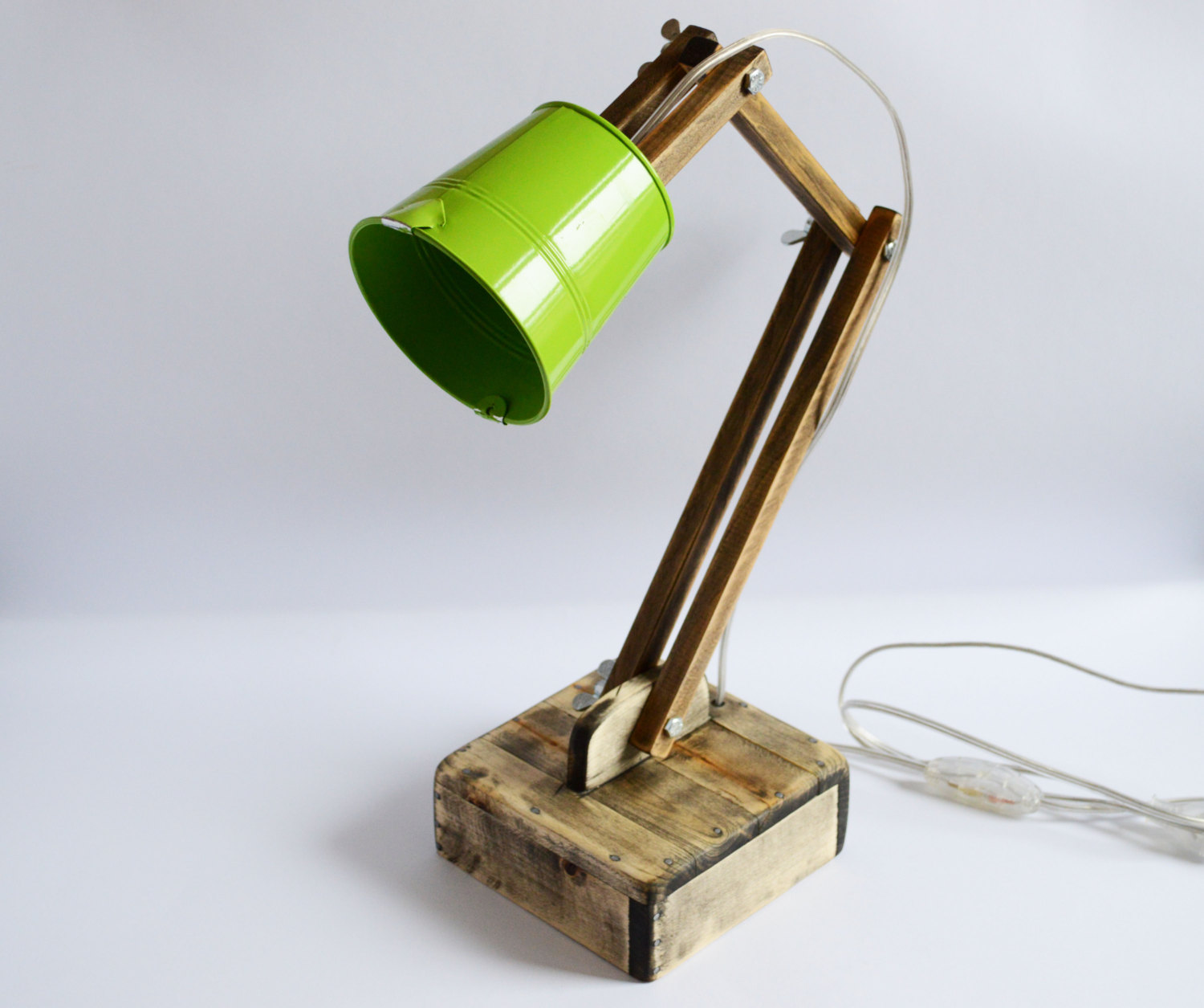 20 Mind-Blowing DIY Projects To Make Your Very Own Handmade Lamp