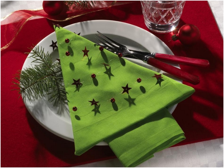 15 Most Easiest DIY Christmas Napkins To Adorn Your Christmas Table