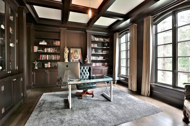 18 Sophisticated Traditional Home Office Designs To Work In Style