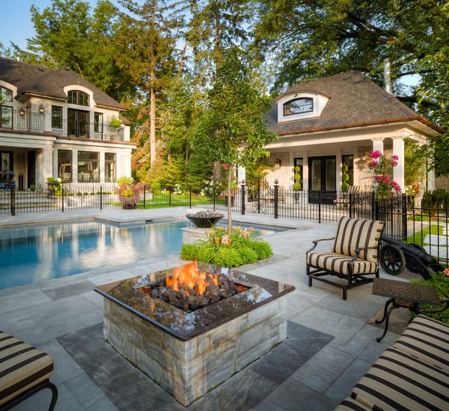 20 Attractive Traditional Swimming Pool Designs You'll Instantly Want ...