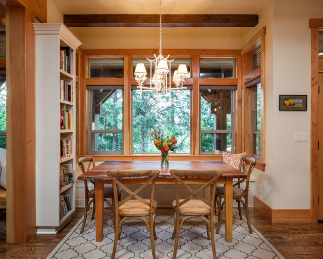 beautifully decorated dining room tables