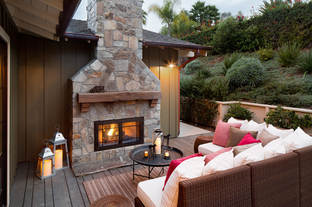 18 Astonishing Stone Fireplace Designs To Improve Your Outdoor Space 8972