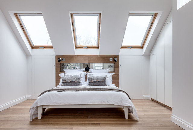 Bedroom With Skylight But No Windows Decoration Minimalist
