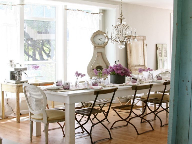 Show Me High-Back Folding Dining Room Chairs