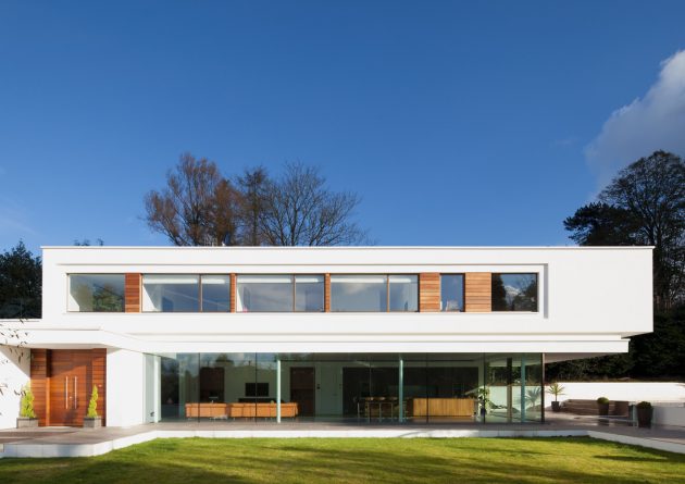 White Lodge by DyerGrimes Architects in Tandridge, England (3)