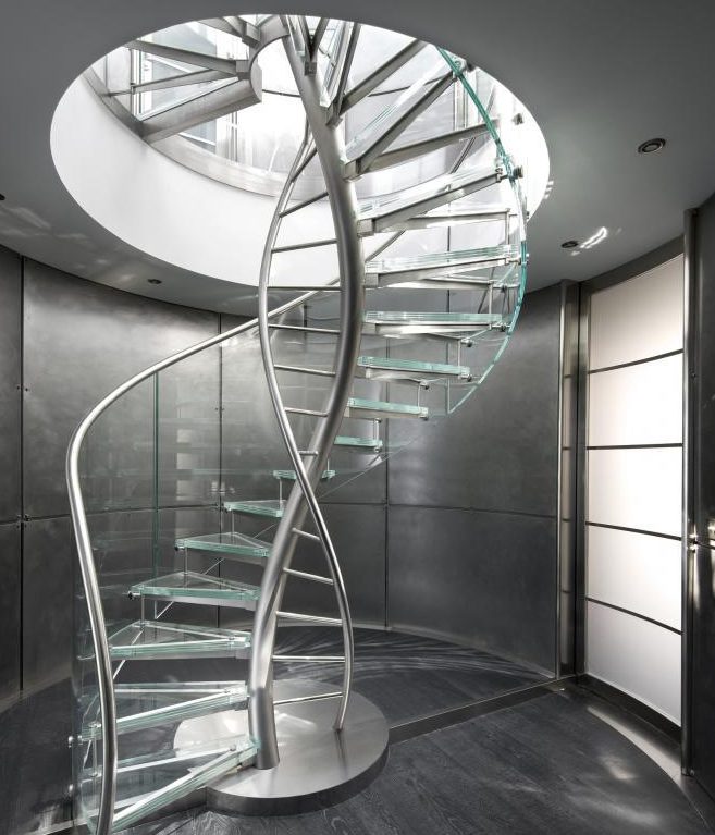 15 Stunning Glass Spiral Staircase Designs That You Shouldn't Miss