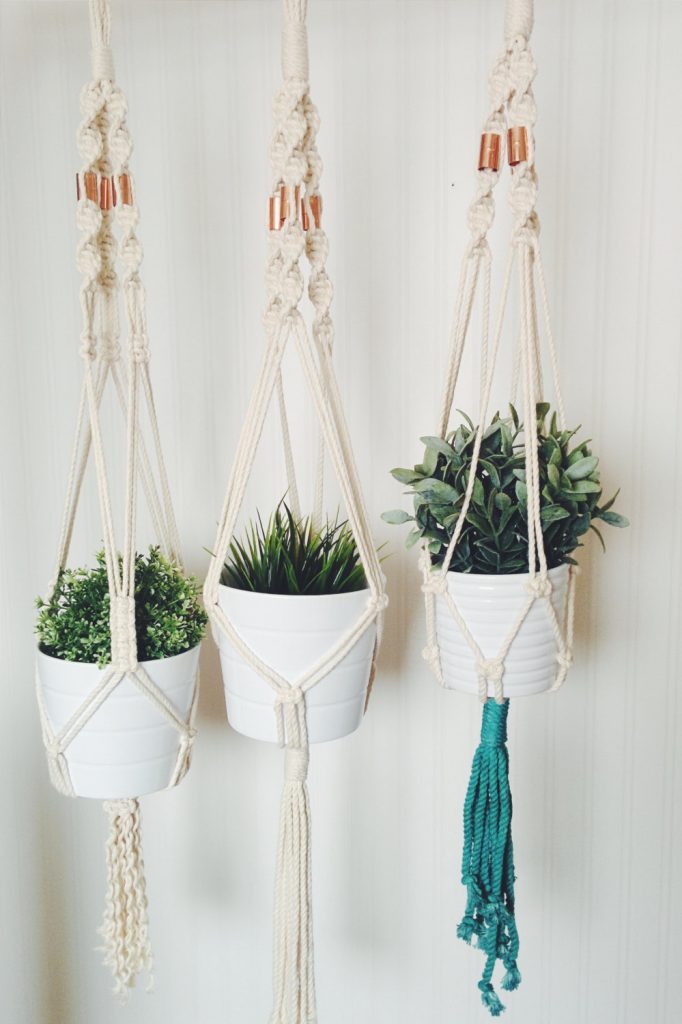 15 Irresistible Handmade Hanging Planter Designs As A New Form Of Decor