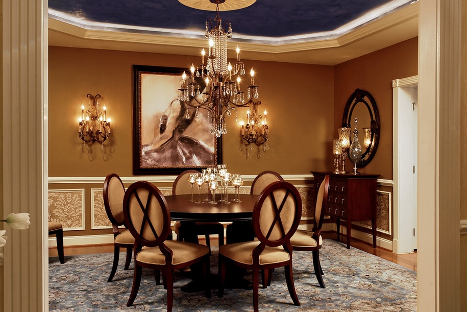traditional style dining room