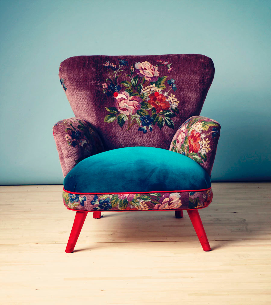 beautiful chairs with colorful fabric        
        <figure class=