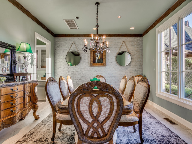 19 Stunning Traditional Dining Room Designs That Will Steal The Show