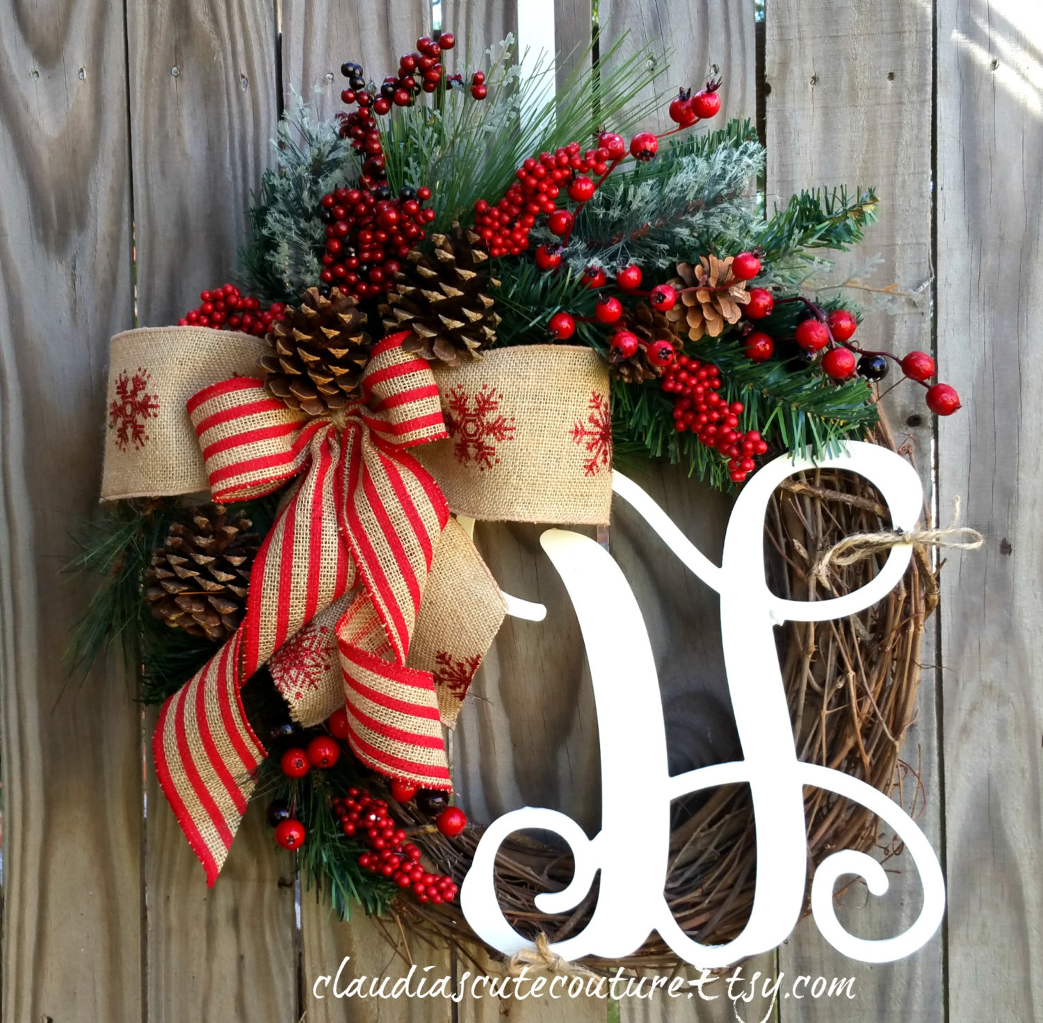 15 Fancy Handmade Holiday Wreath Designs For This Christmas