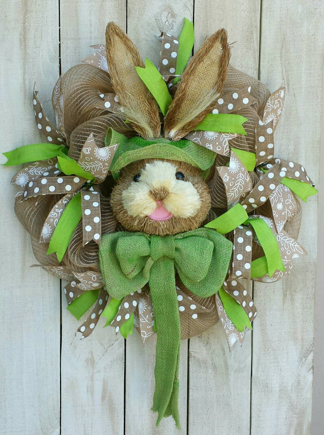 15 Charming Handmade Easter Wreath Designs For The Upcoming Holiday