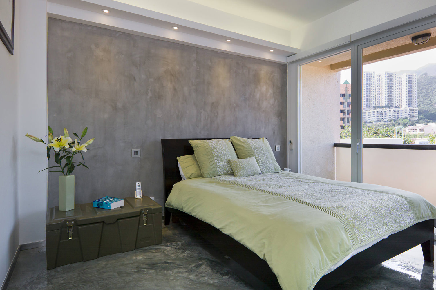 19 Marvelous Bedrooms With Concrete Wall That Are Worth Seeing