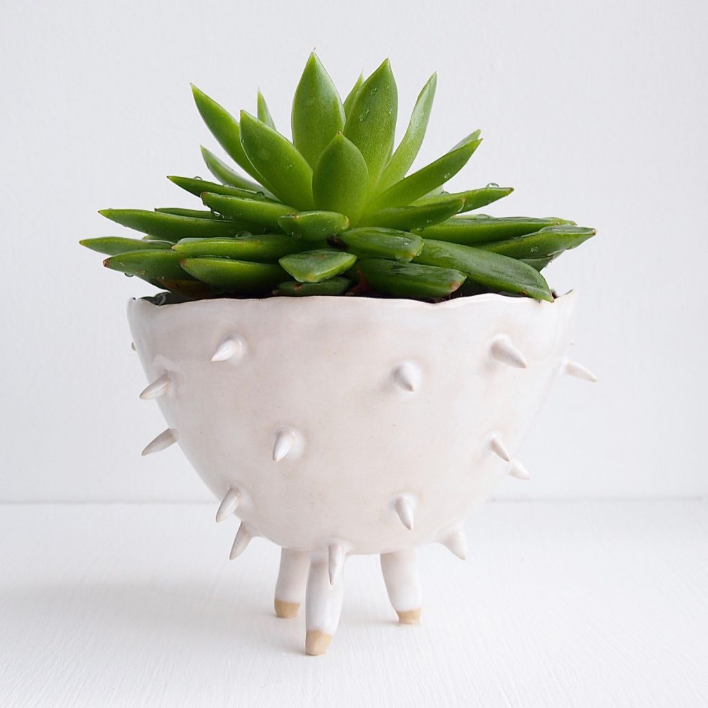 16 Elegant Handmade Indoor Planters To Freshen Up Your Home Decor