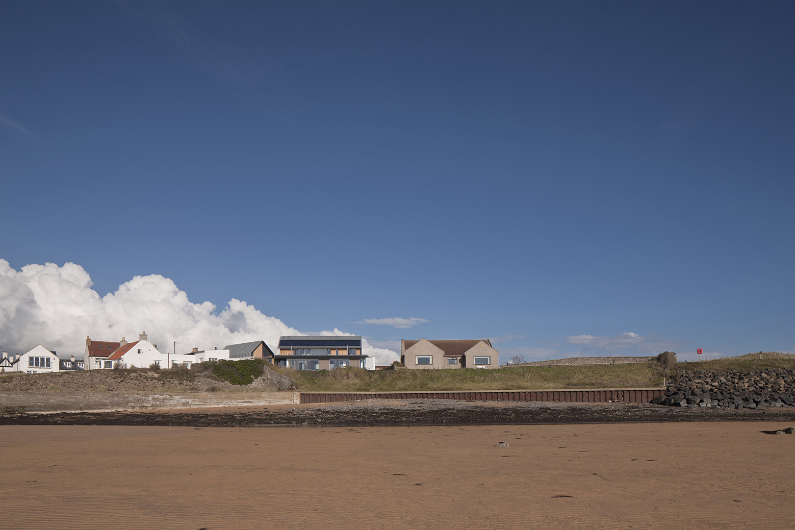 House in Elie by WT Architecture in Fife, Scotland