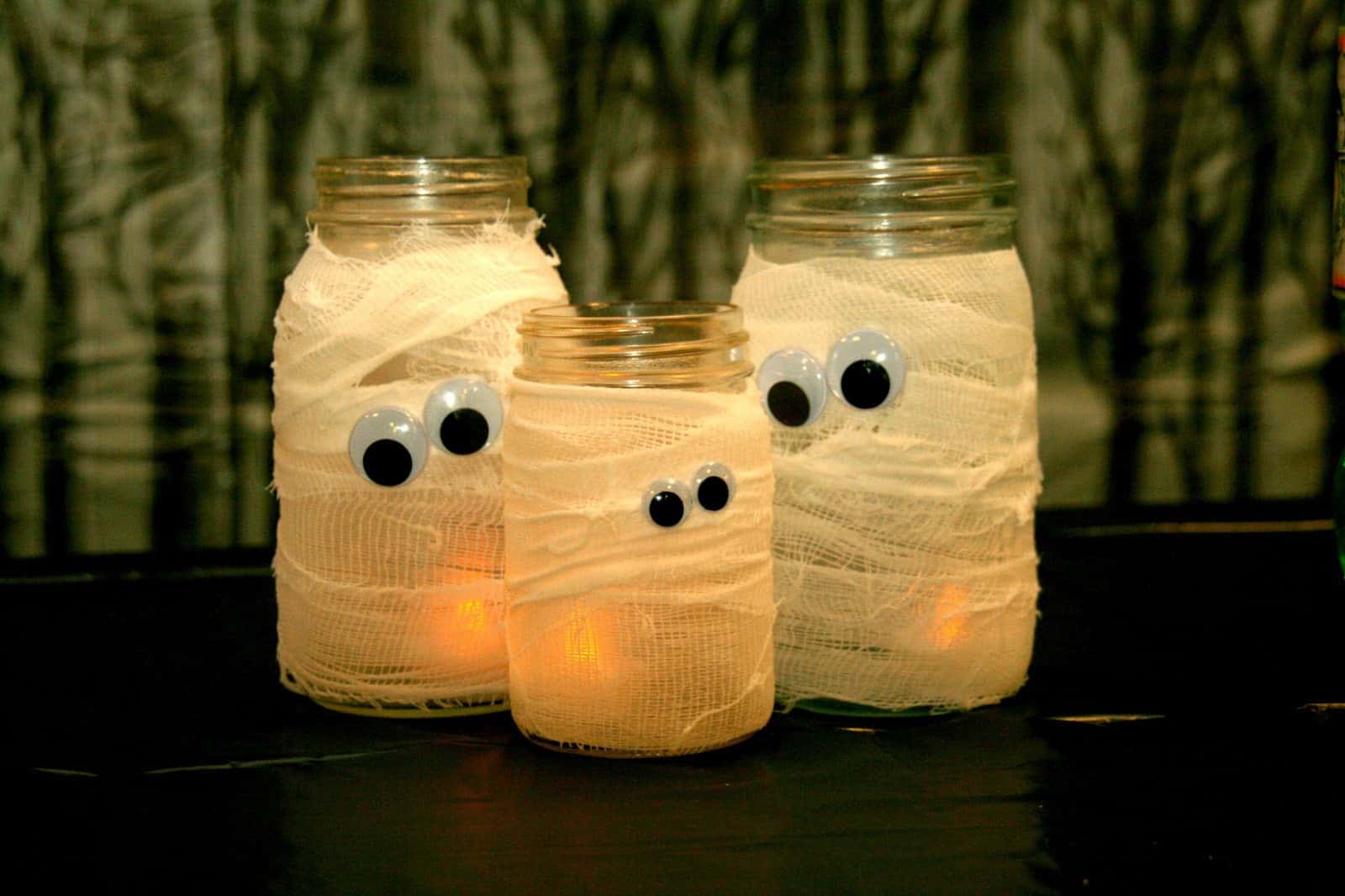 19 Kid-Friendly DIY Halloween Projects That Are Inexpensive & Super Easy