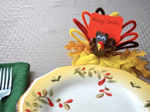 16 Joyful Thanksgiving Decor Ideas For The Kids' Table