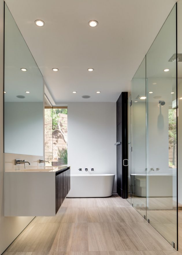 18 Sleek Modern Bathroom Designs You'll Fall In Love With