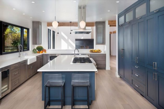 18 Striking Transitional Kitchen Designs That Will Inspire You 10 630x420 